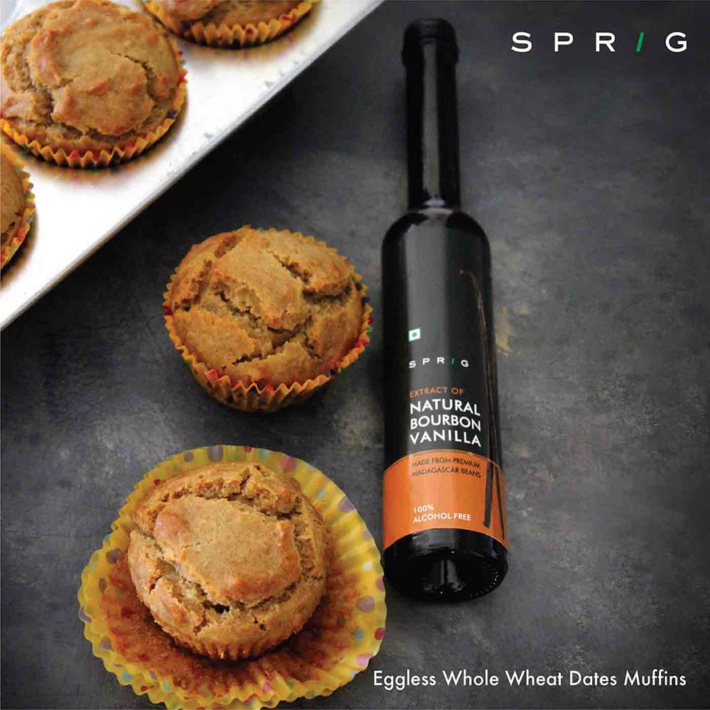 Eggless Whole Wheat Dates Muffins with Vanilla
